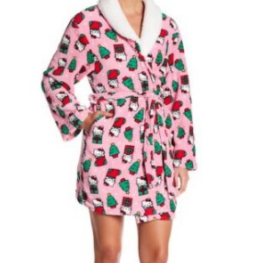 NWT HELLO KITTY Juniors Plush Robe LARGE